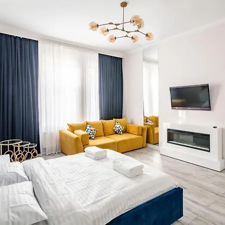 Avangard Deluxe Art Apart Lviv Exterior photo