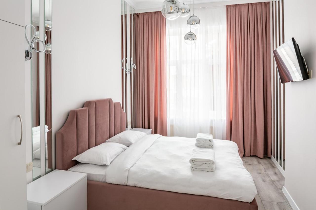 Avangard Deluxe Art Apartment